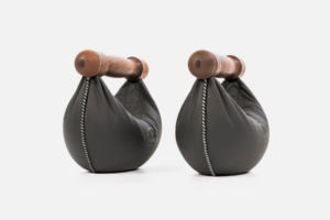 SwingBells Walnut Schwarz Set — Weight: 8 kg